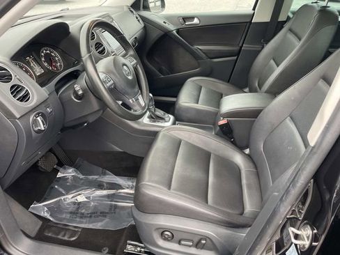 Used 2016 Volkswagen Tiguan SE image 13