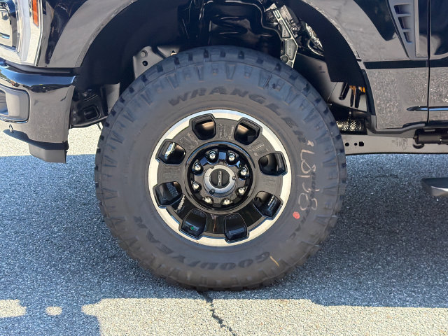 New 2027 Ford F250 Lariat w/ Tremor Off-Road Package AWD/4WD image 13