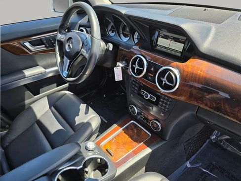 Used 2013 Mercedes-Benz GLK 350 4MATIC image 27