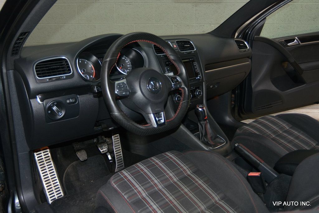 Used 2011 Volkswagen GTI 2-Door FWD image 23