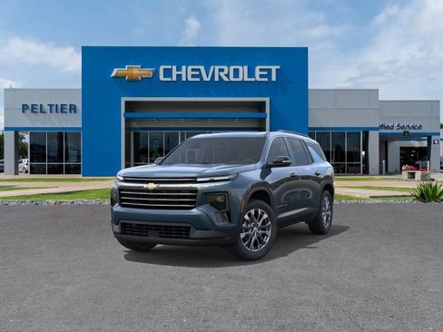 New 2026 Chevrolet Traverse LT w/ Sun and Wheel Package FWD image 8