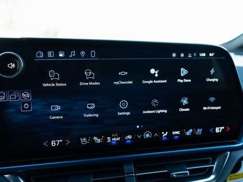 New 2026 Chevrolet Equinox EV LT w/ Convenience Package II image 21