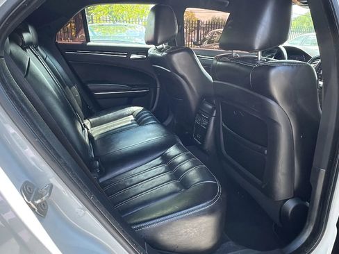 Used 2019 Chrysler 300 S RWD image 14