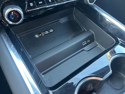 Used 2025 Chevrolet Tahoe Z71 image 31