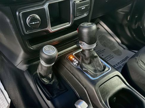 Used 2021 Jeep Wrangler Unlimited Sport AWD/4WD image 17