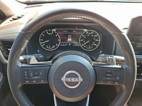 Used 2023 Nissan Rogue SL w/ SL Premium Package image 20