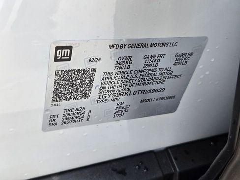 New 2026 Cadillac Escalade ESV Platinum Sport w/ LPO, ONYX Package image 36