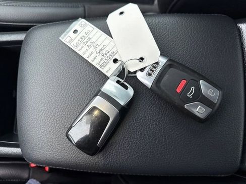 Used 2018 Audi A4 2.0T Premium w/ Convenience Package image 32