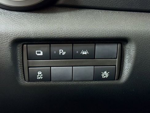 Certified 2022 Nissan Versa S w/ Trunk Package image 12