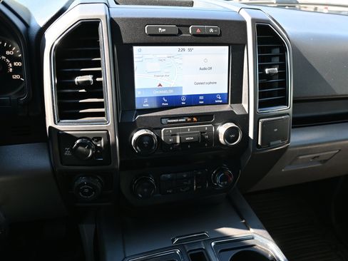 Used 2019 Ford F150 XLT w/ Equipment Group 302A Luxury image 15