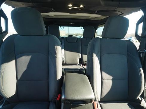 Used 2022 Jeep Wrangler Unlimited Sport image 34