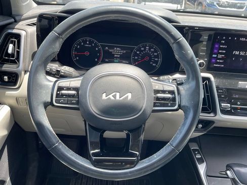 Certified 2023 Kia Sorento EX w/ Panoramic Sunroof Package FWD image 23