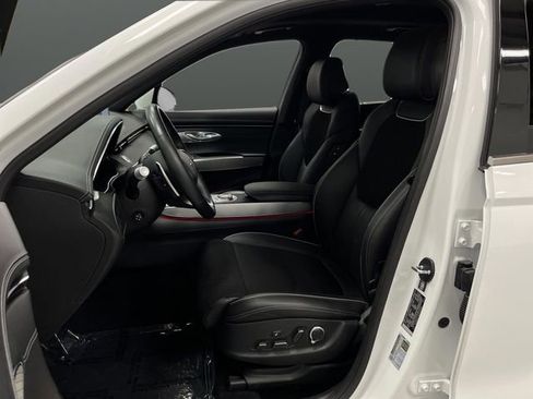 Used 2024 Genesis GV70 2.5T Sport Prestige w/ Sport Prestige Package image 4