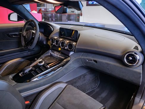 Used 2020 Mercedes-Benz AMG GT R image 17