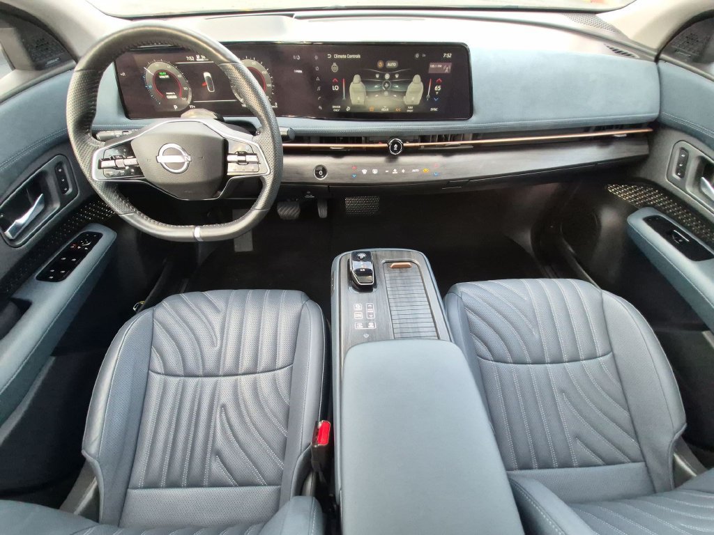 Used 2024 Nissan Ariya AWD image 26