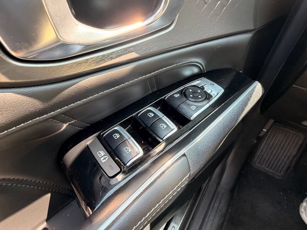 Used 2023 Kia Sorento SX AWD/4WD image 15