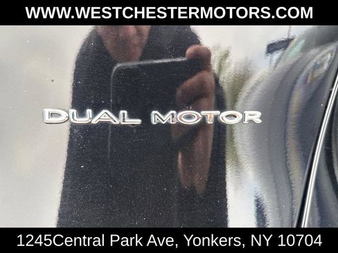 Used 2021 Tesla Model Y Long Range AWD/4WD image 24