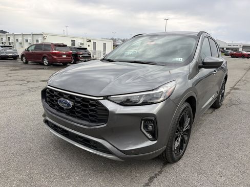 Used 2023 Ford Escape ST-Line Elite AWD/4WD image 1