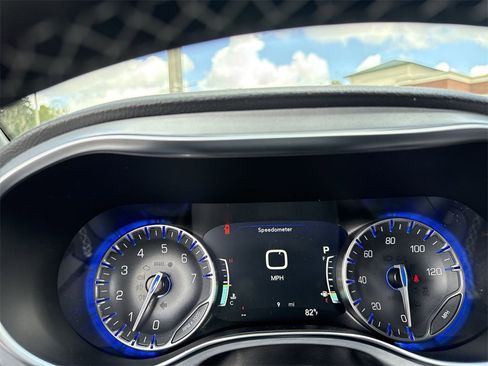 New 2026 Chrysler Pacifica Limited w/ S Appearance Package image 18