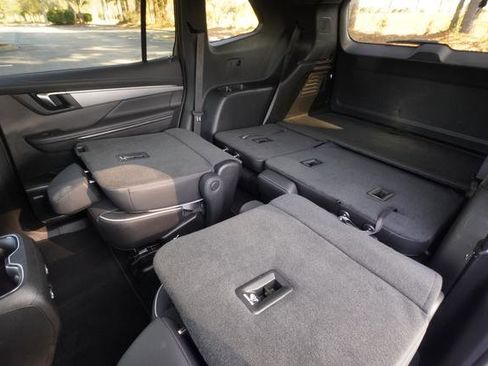 Used 2025 Buick Enclave Preferred image 30