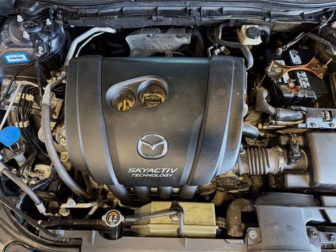 Used 2015 MAZDA MAZDA3 i Touring w/ Technology Package image 33