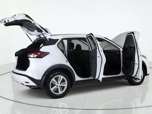 Used 2024 Nissan Kicks S FWD image 14