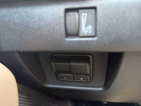 Used 2026 GMC Canyon Denali image 24