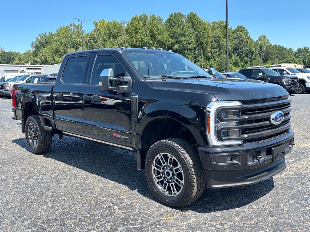 Used 2025 Ford F250 Platinum w/ Platinum Plus Package AWD/4WD image 1
