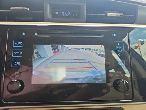 Used 2017 Toyota Corolla LE FWD image 26