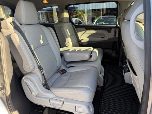 Used 2019 Honda Odyssey EX-L image 12