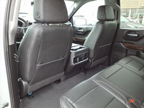 Used 2020 GMC Sierra 1500 SLT w/ SLT Premium Plus Package AWD/4WD image 15