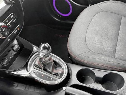 Used 2014 Kia Soul + image 14