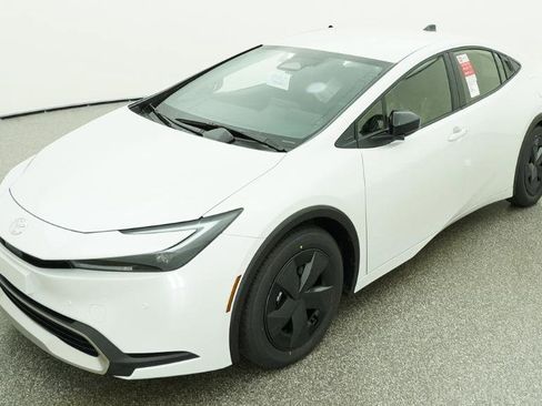New 2026 Toyota Prius Plug-In Hybrid FWD image 20
