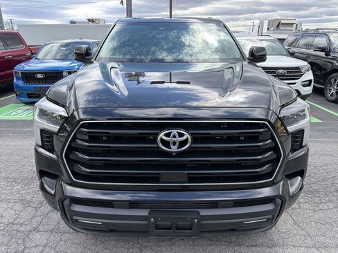 Used 2023 Toyota Sequoia SR5 w/ SR5 Premium Package AWD/4WD image 3