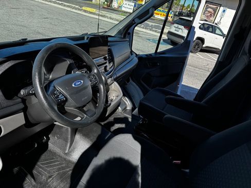 Used 2020 Ford Transit 250 Medium Roof RWD image 28