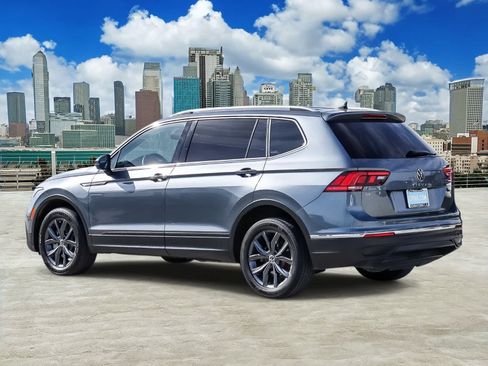 Used 2022 Volkswagen Tiguan SE FWD image 6