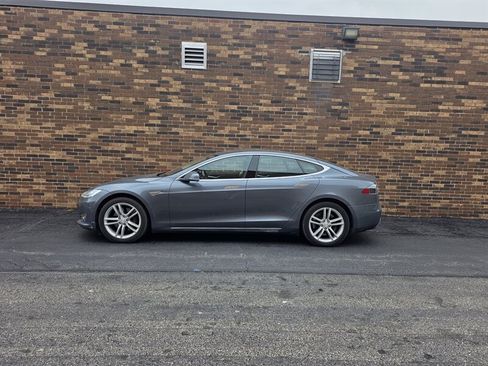 Used 2014 Tesla Model S 85 RWD image 6