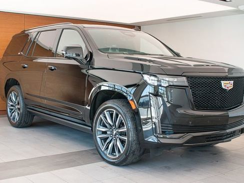 Used 2023 Cadillac Escalade Sport Platinum w/ Heavy-Duty Trailer Package AWD/4WD image 5