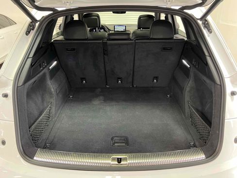 Used 2018 Audi SQ5 Prestige w/ Prestige Package image 82