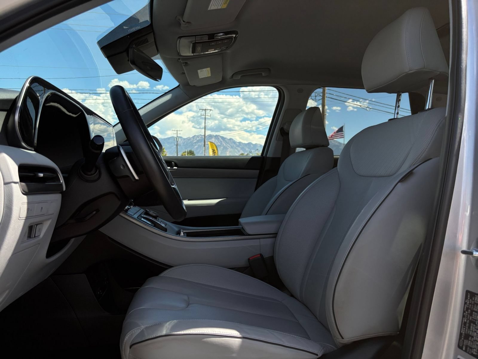 Used 2025 Hyundai Palisade SEL FWD image 29