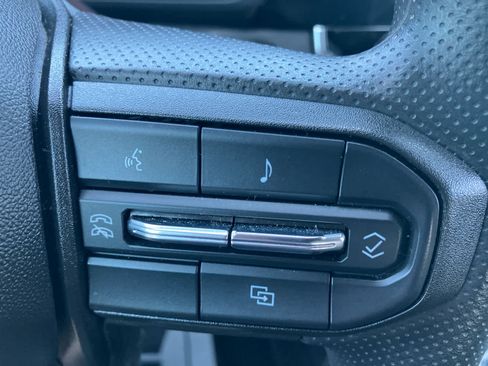 Used 2023 Chevrolet Colorado Trail Boss w/ Technology Package AWD/4WD image 18