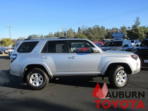 Used 2024 Toyota 4Runner SR5 image 3