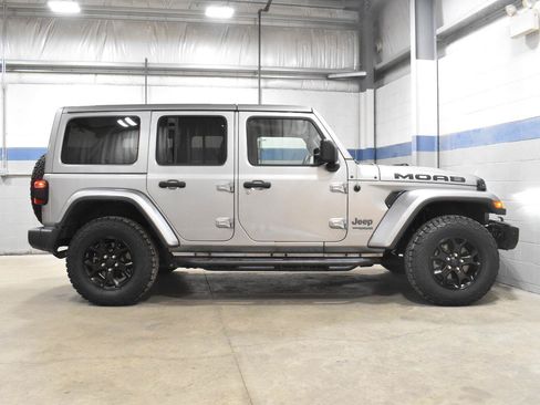 Used 2019 Jeep Wrangler Unlimited Sahara w/ Quick Order Package 24M Moab AWD/4WD image 26