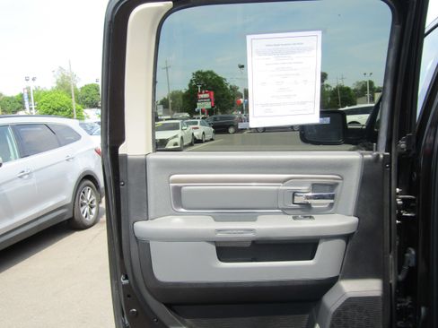 Used 2016 RAM 1500 Big Horn AWD/4WD image 14