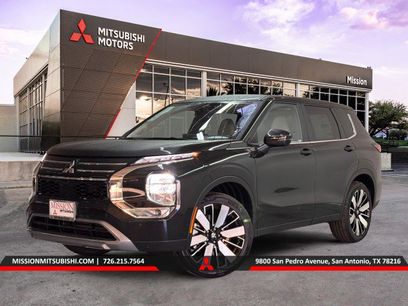 New 2025 Mitsubishi Outlander SE
