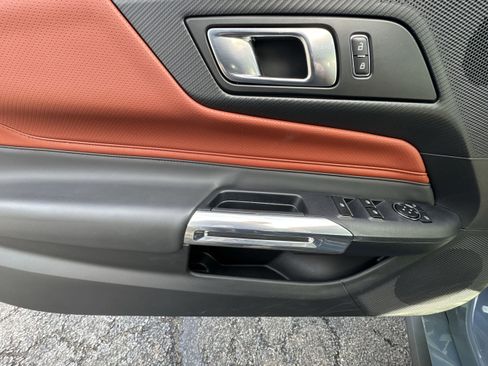 Used 2025 Ford Mustang GT Premium image 24