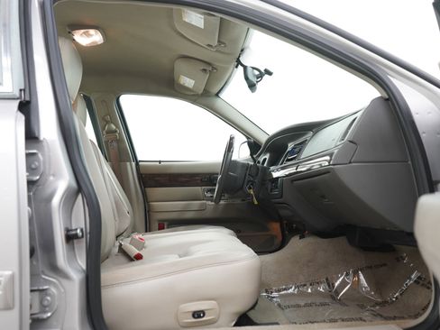 Used 2009 Mercury Grand Marquis LS RWD image 11