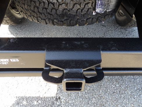 Used 2024 Chevrolet Silverado 2500 LT w/ Convenience Package image 50