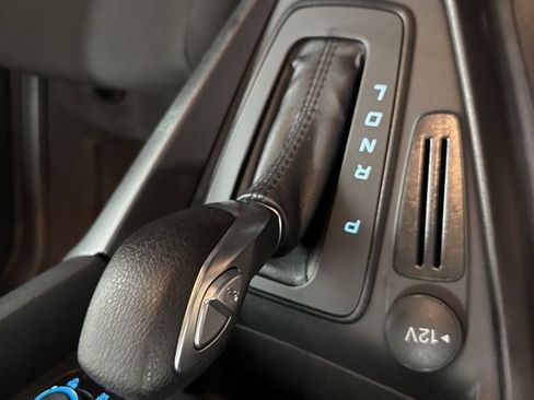 Used 2018 Ford Focus SE image 26