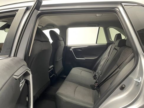Used 2024 Toyota RAV4 XLE FWD image 33